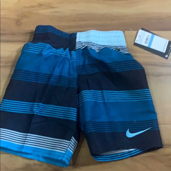 NWT boys Nike swimsuit blue size 5